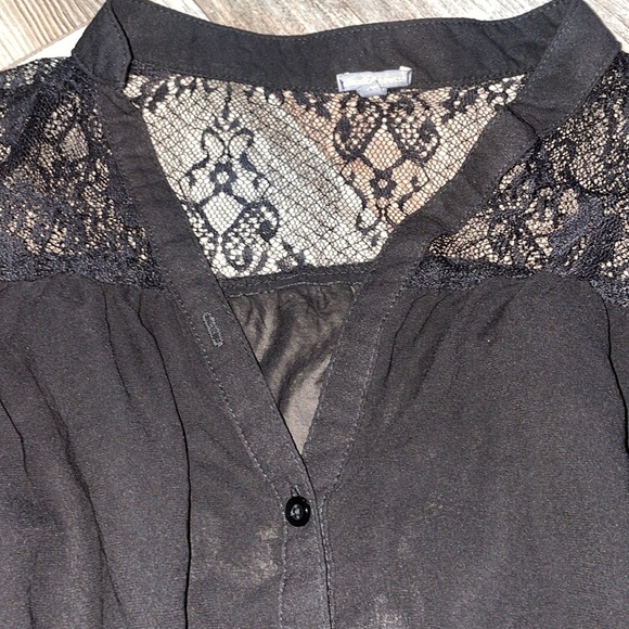 Little black blouse - Picture 4 of 6